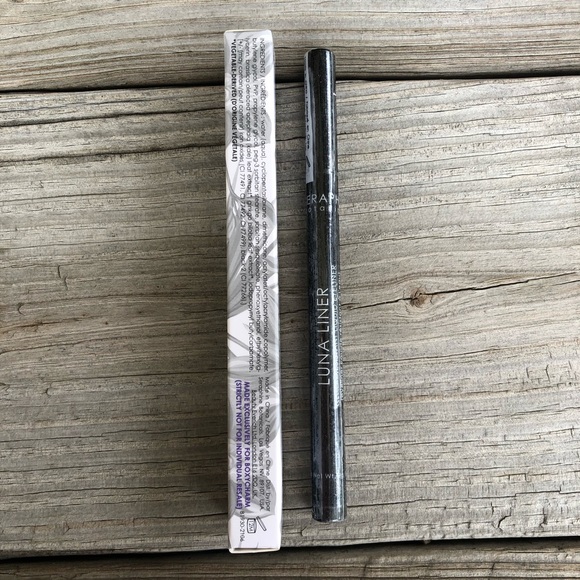 SERAPHINE BOTANICALS Luna Liner Water Resistant Liquid Eyeliner in Black - Picture 6 of 8